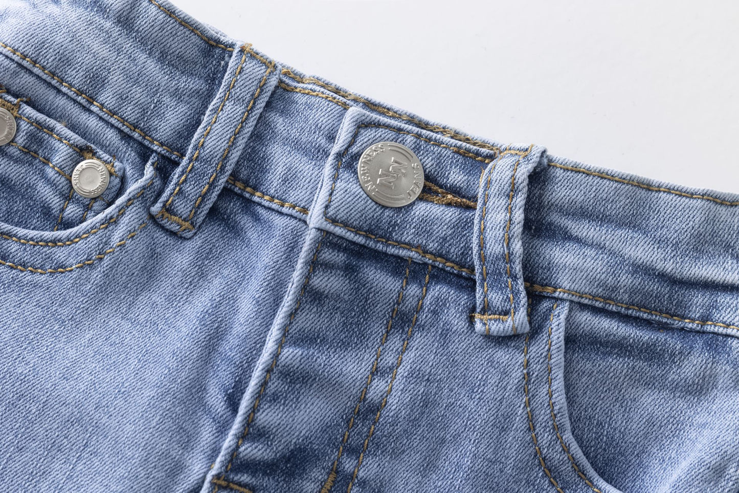 Pantalón vaquero denim con flores bordadas bebé niña 6-24M 👶🌼 - BGI54539
