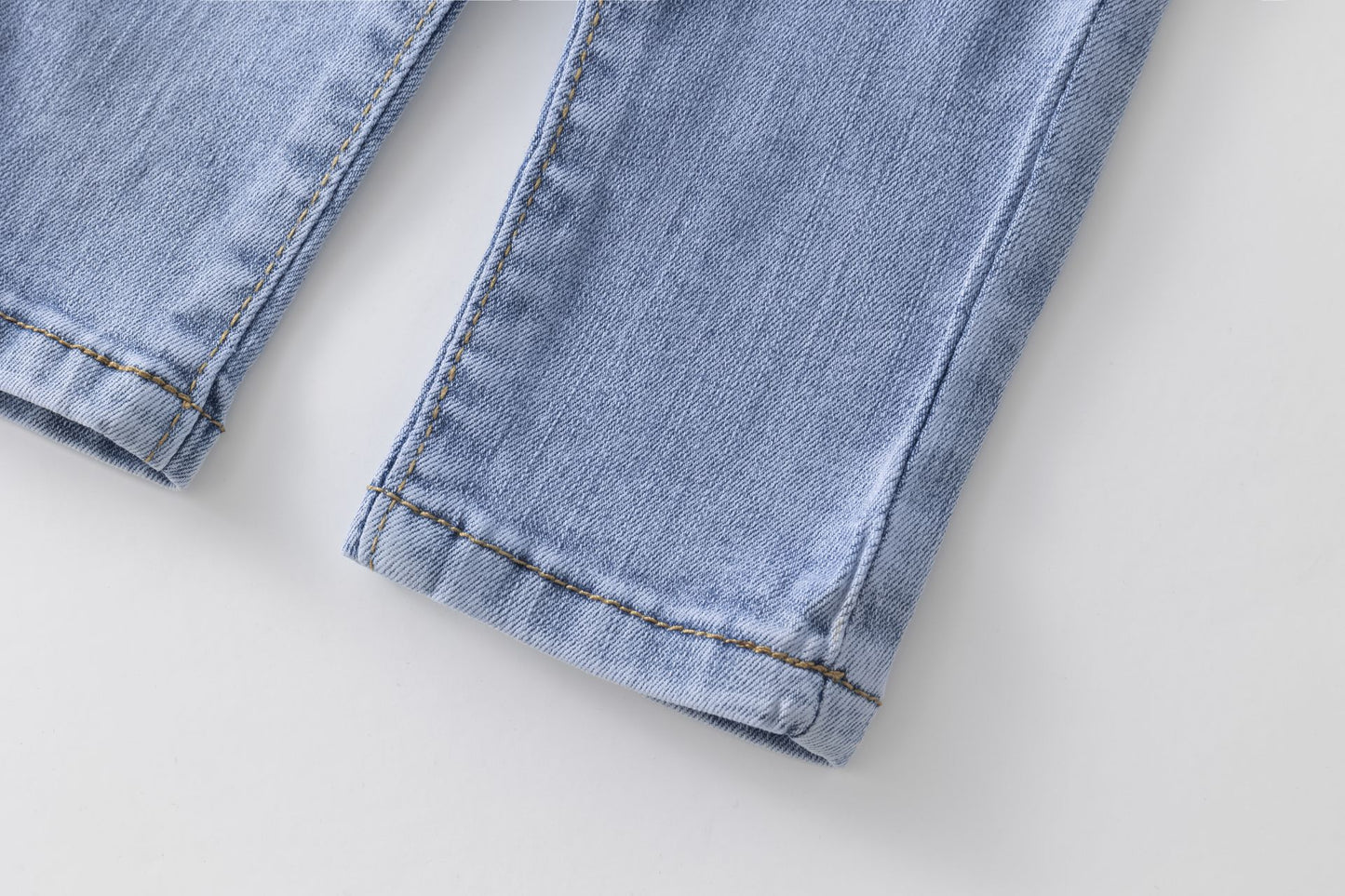Pantalón vaquero denim con flores bordadas bebé niña 6-24M 👶🌼 - BGI54539