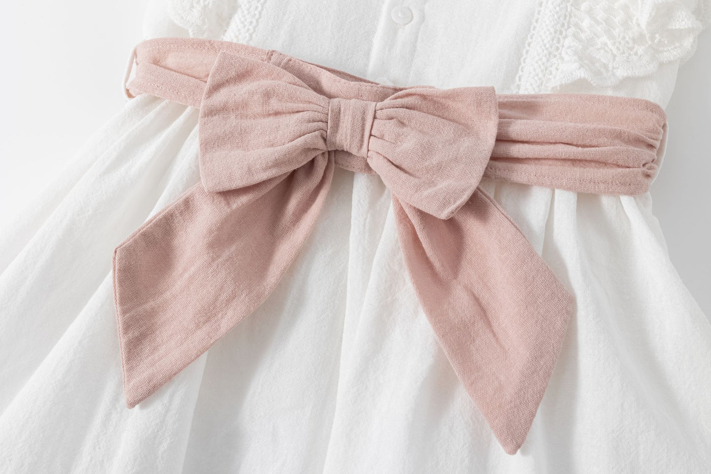 Vestido de fiesta de niña. Detalle de lazo en la cintura 3-10 años