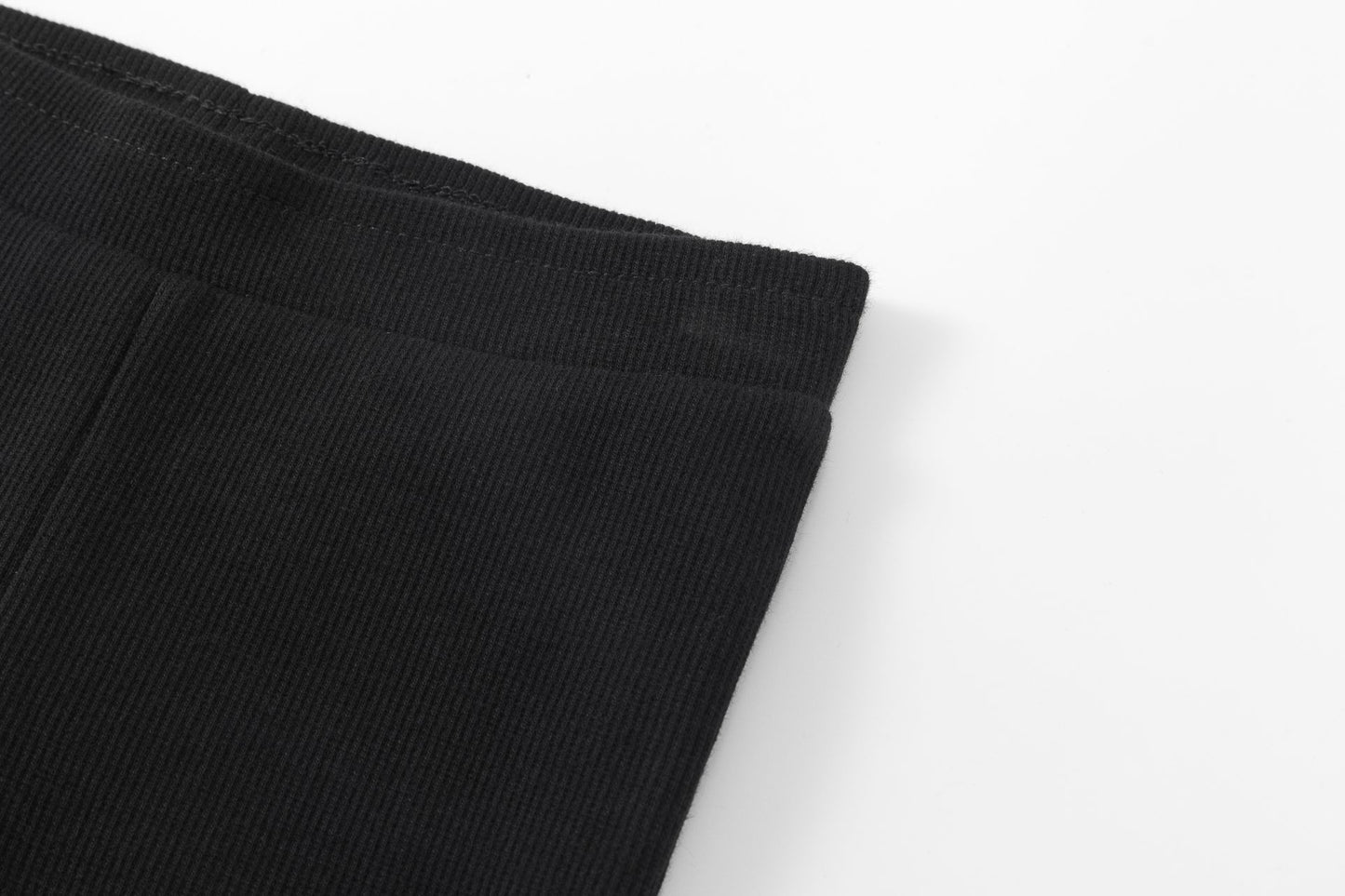 Pantalón Flare Niña de Punto Canalé – Cintura de Goma (2-6 años) 🖤
