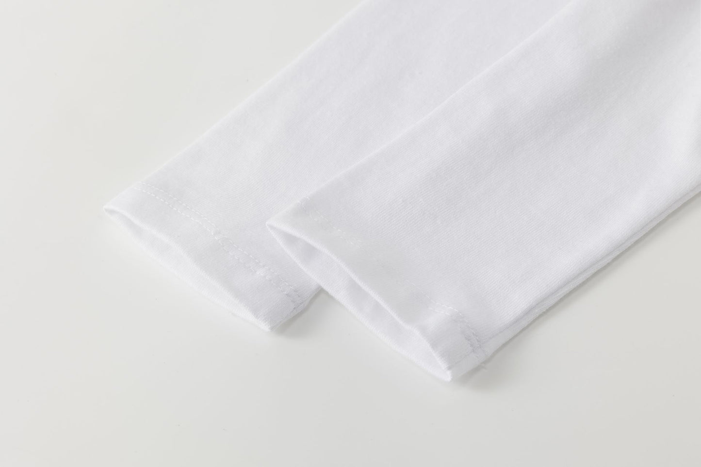 Camiseta niño manga larga blanca con gráfico de ositos | 2-6 años