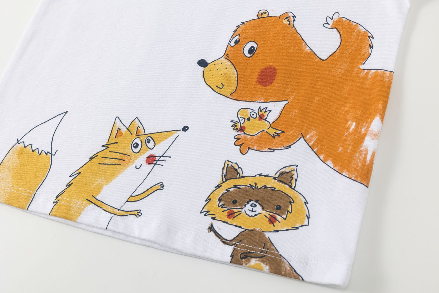 Camiseta niño manga larga blanca con gráfico de animalitos | 2-6 años