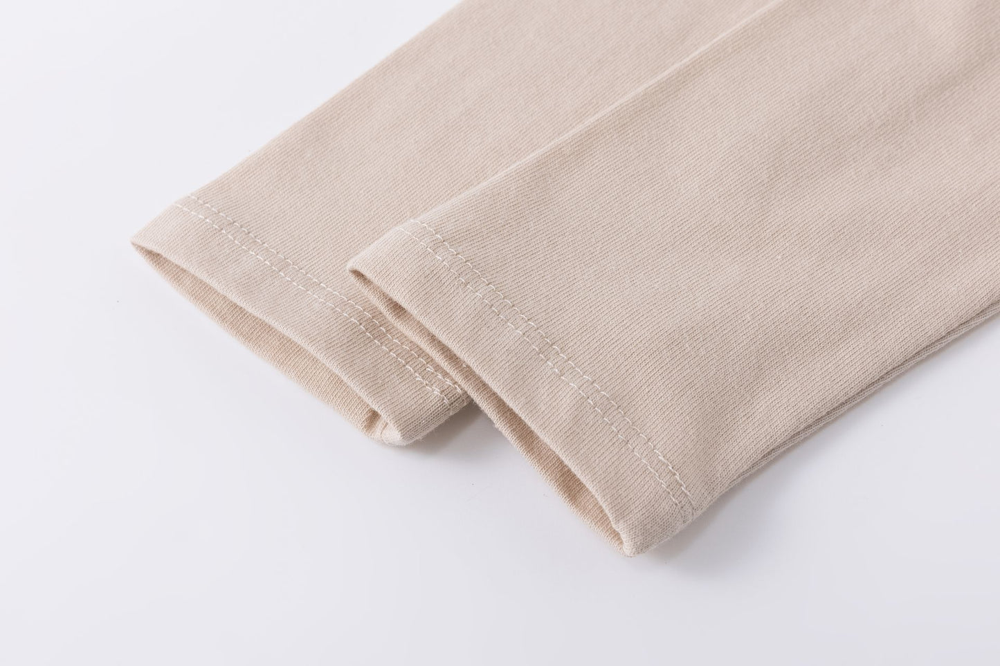 Camiseta niño manga larga beige con gráfico de animalitos | 2-6 años
