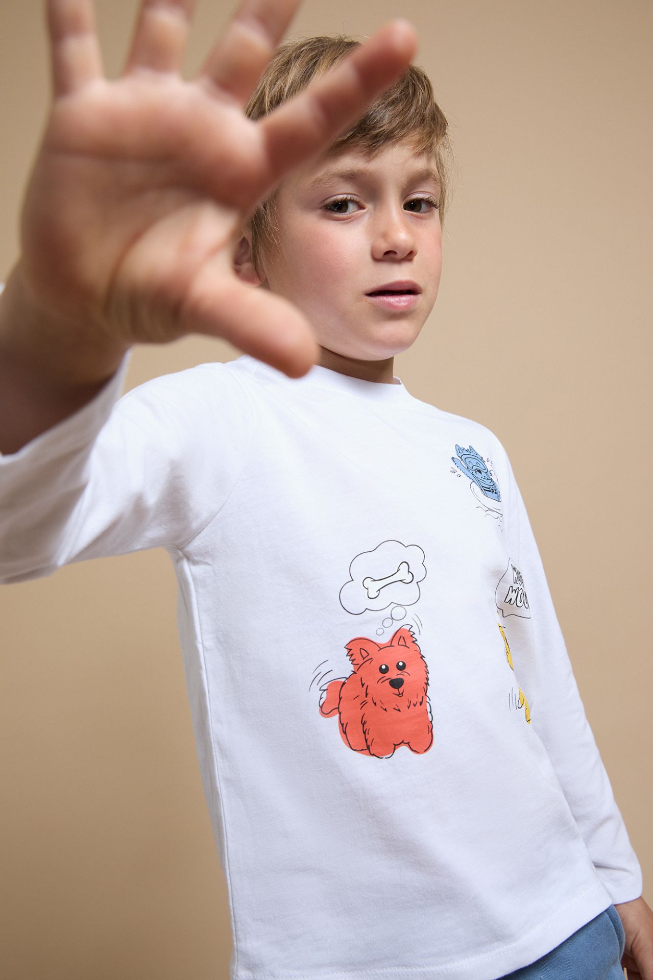 Camiseta niño manga larga blanca con gráfico de animalitos | 2-6 años