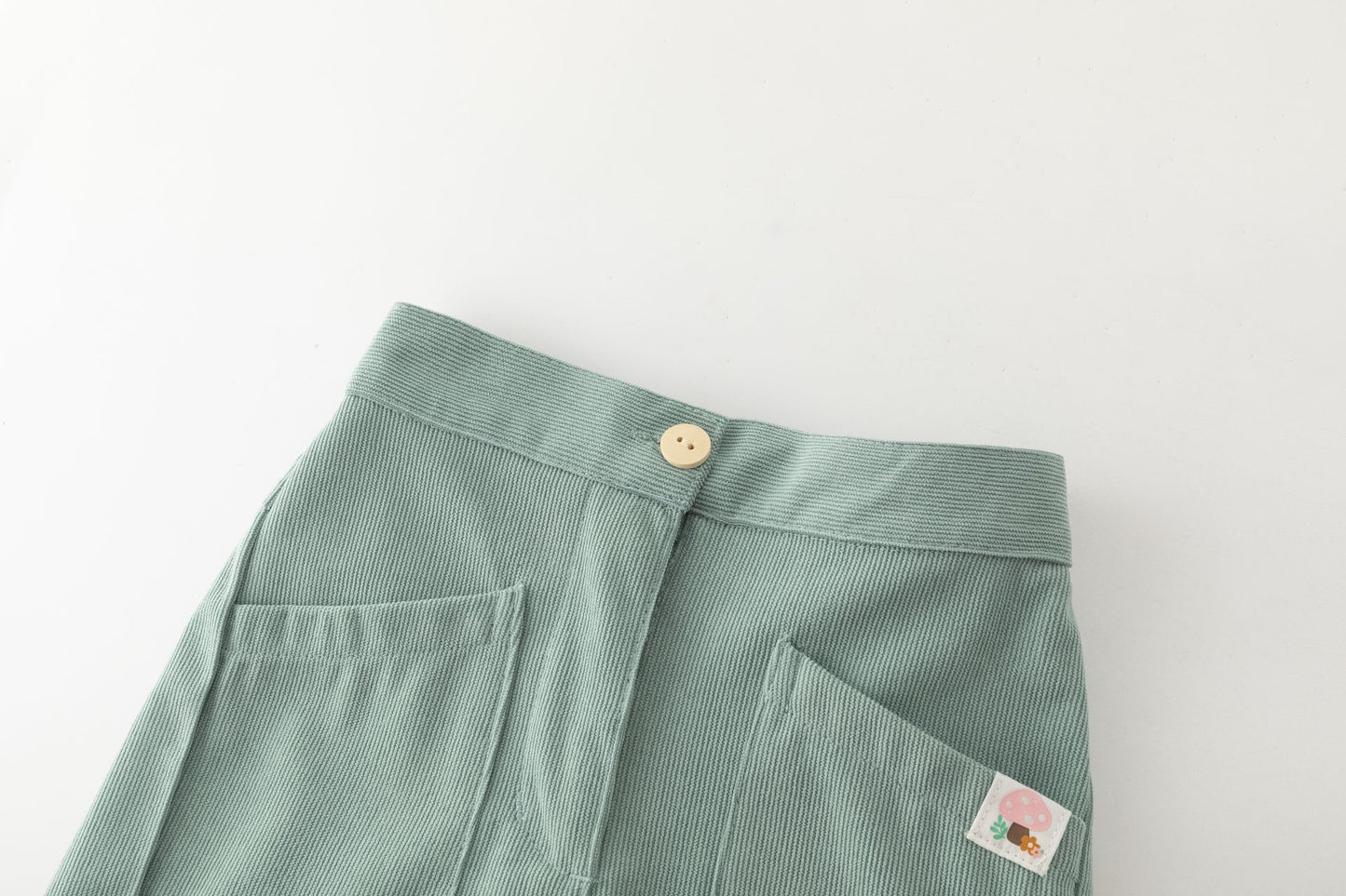 Pantalón Culotte Niña de Micropana – Bolsillos Delanteros y Etiqueta (2-6 años) 💚