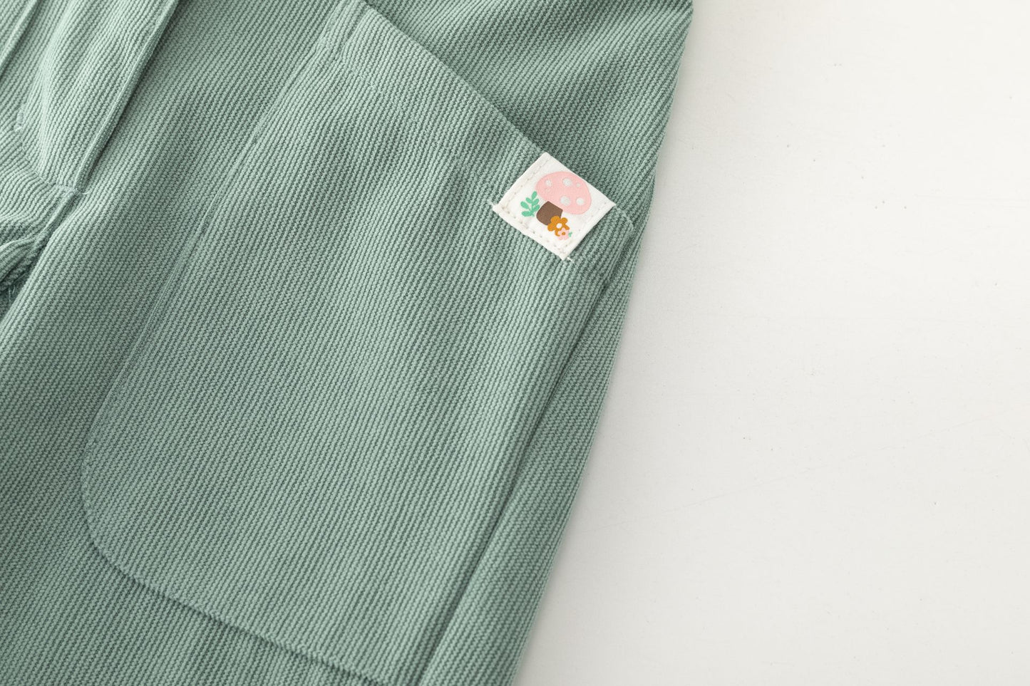 Pantalón Culotte Niña de Micropana – Bolsillos Delanteros y Etiqueta (2-6 años) 💚