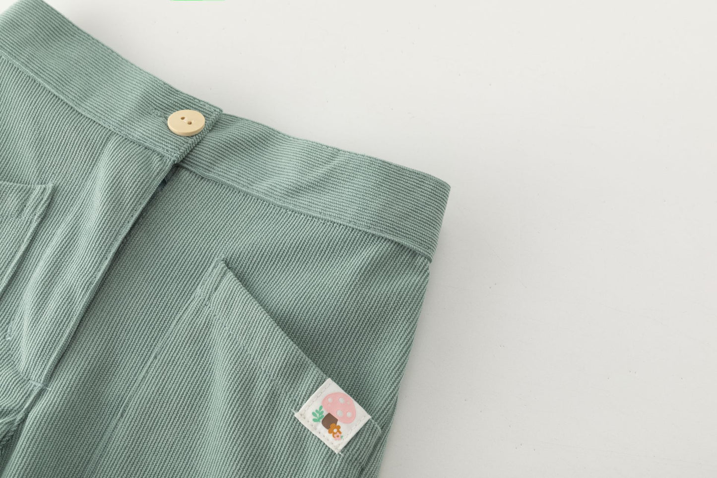 Pantalón Culotte Niña de Micropana – Bolsillos Delanteros y Etiqueta (2-6 años) 💚