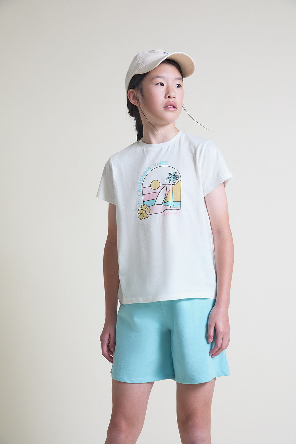 Conjunto de niña Street Mockey camiseta blanca y short turquesa | Algodón 2-16 años