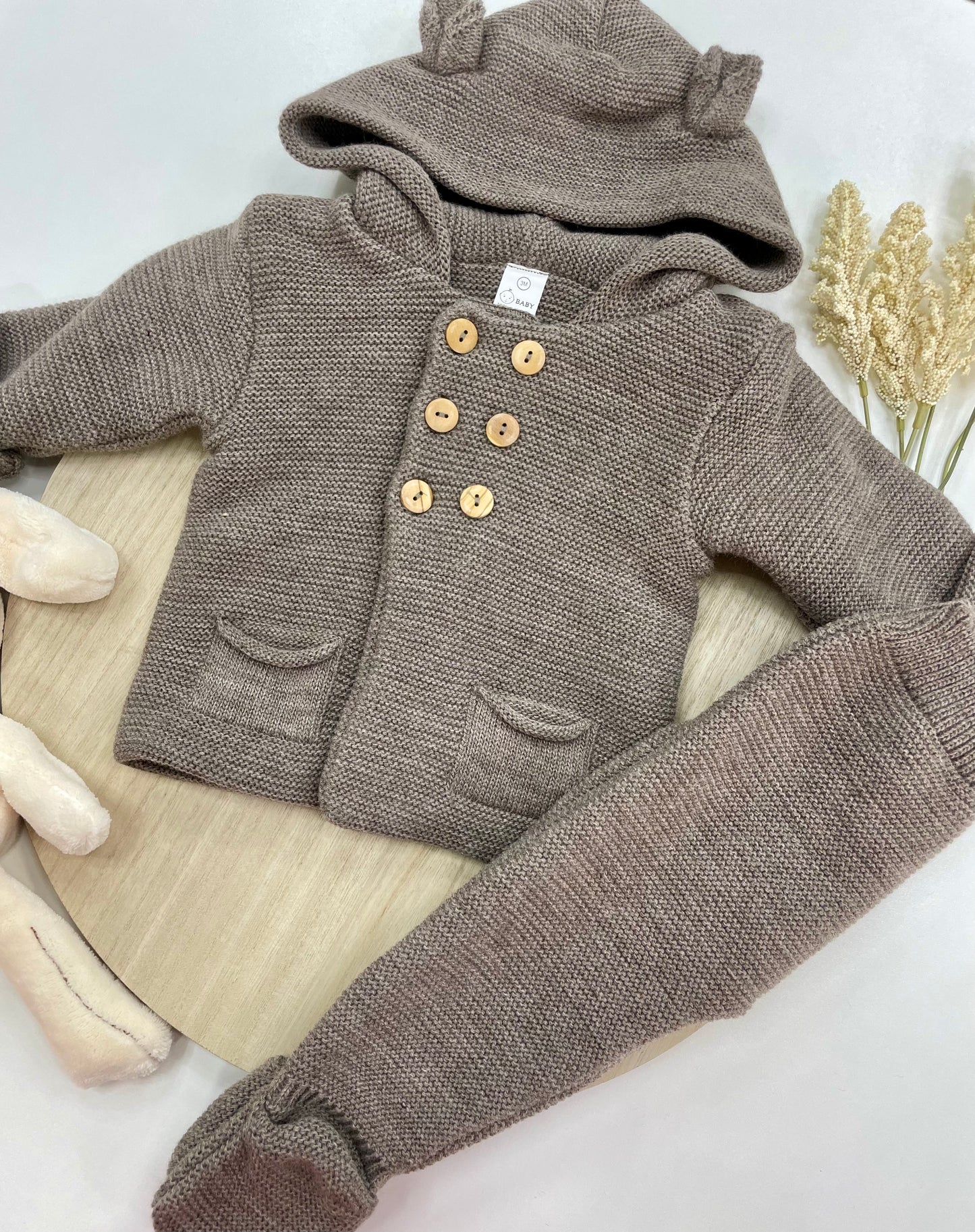 Conjunto Chaqueta y Polaina de Lana para Bebé – Marrón con Capucha y Orejitas (3-12 meses) 🤎🐻