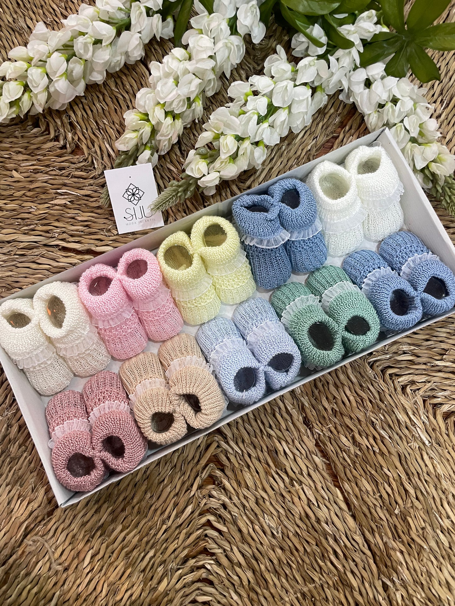 Patucos Hilo bebé Primera puesta con puntilla