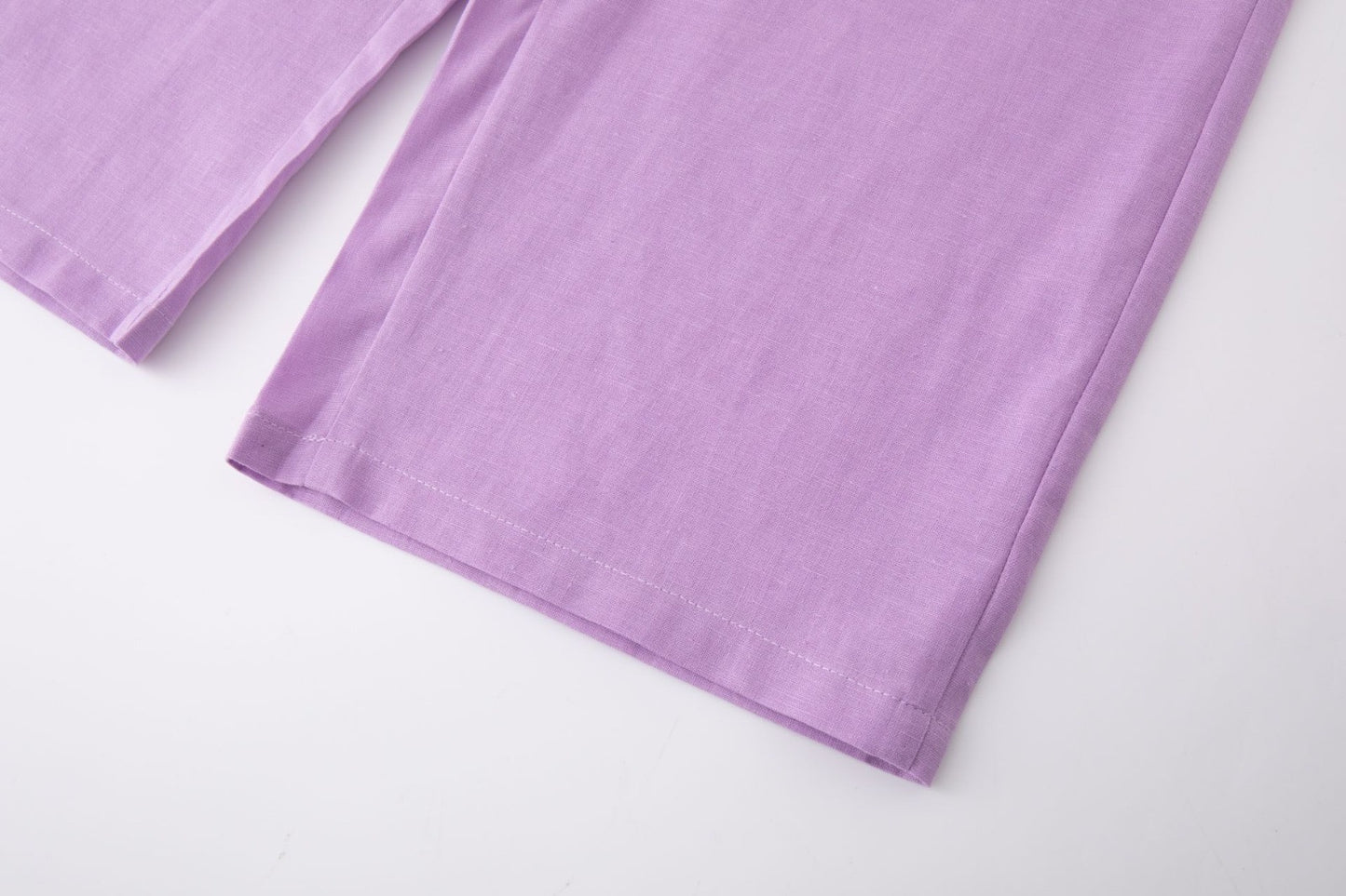 Mono violeta flores