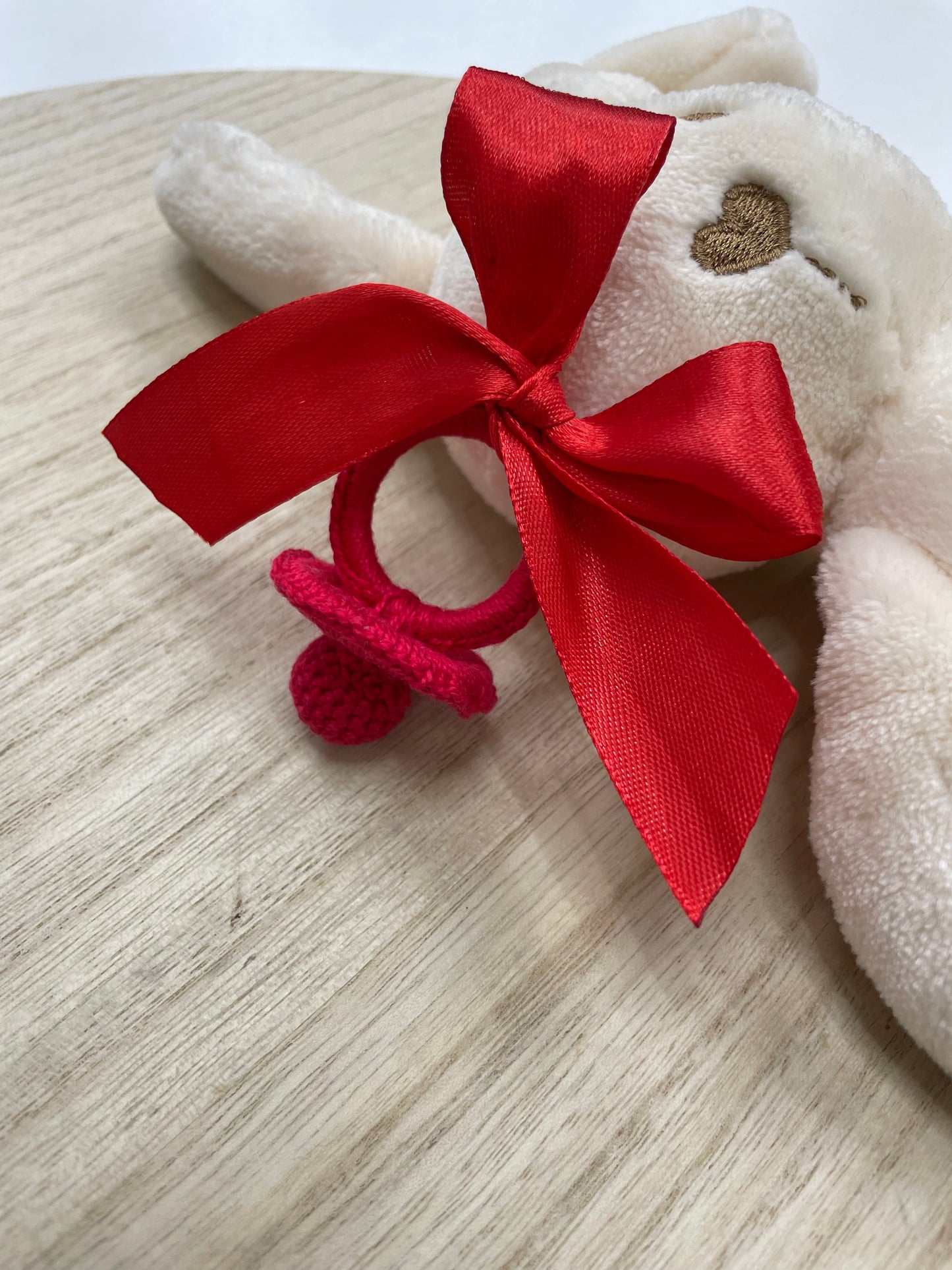 Chupetero de Ganchillo Buena Suerte | Hecho a Mano para Bebé