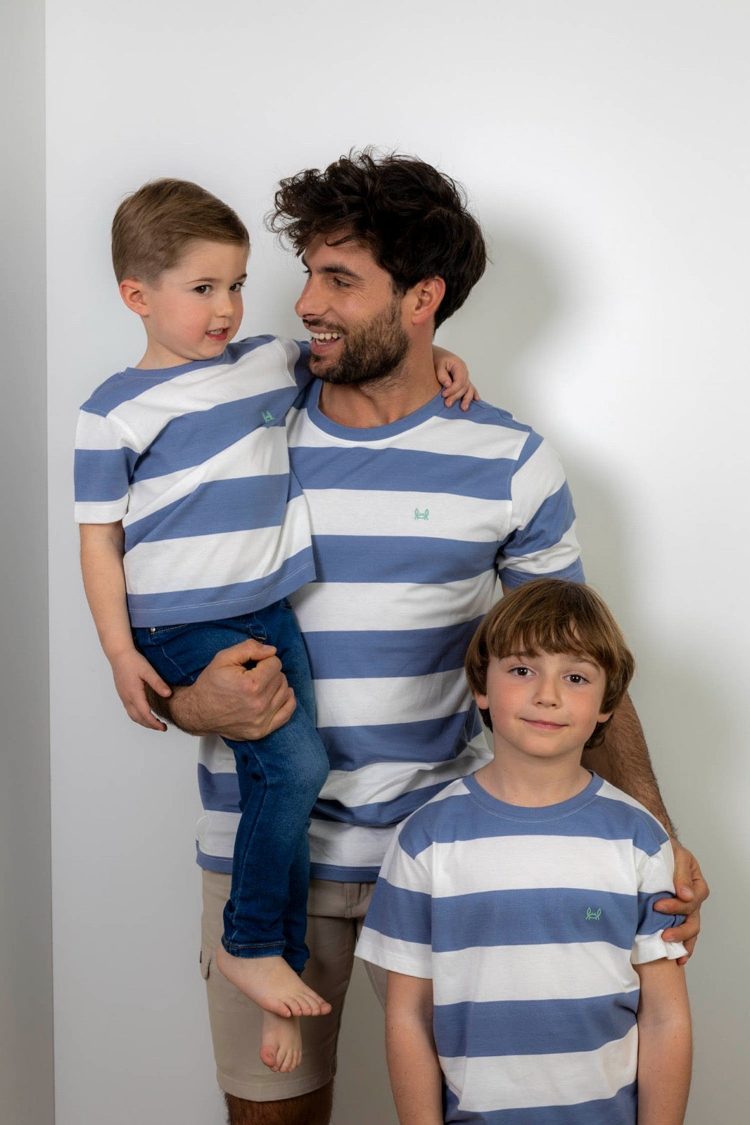 Camiseta rayas azul y blanco para papá e hijo tallas Custi Mikelo tallas 4-14 y S-2Xl
