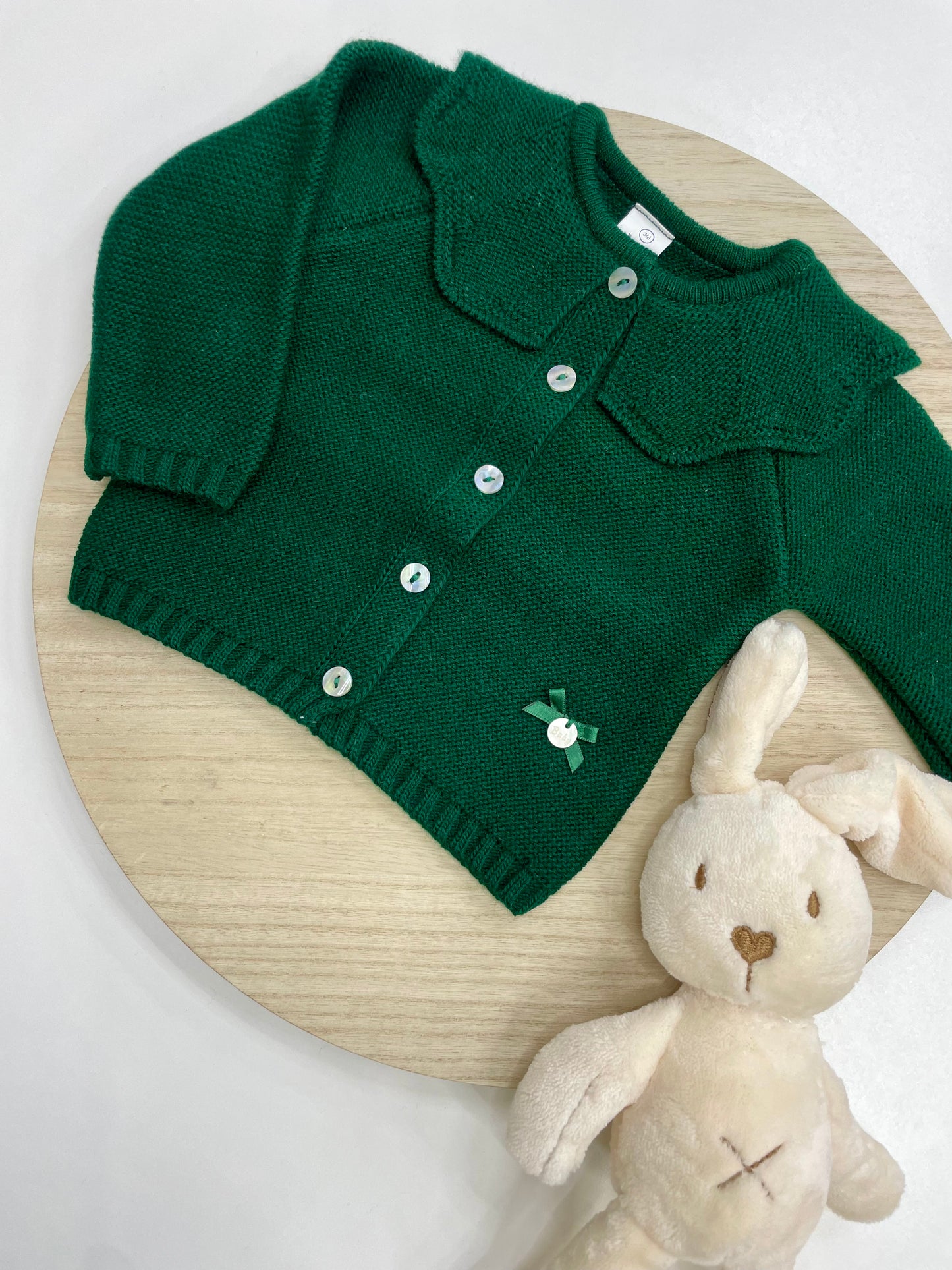 Chaqueta bebé lana verde con cuello volante | Tallas 1-24 meses