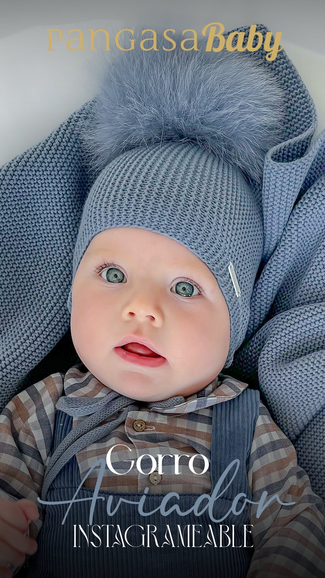 Gorro Orejero Aviador Azul Bruma Pangasa Baby 🌫️ 3-36M | Con pompón desmontable