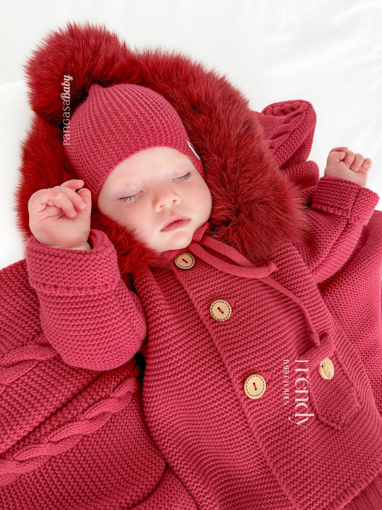 Trenka Luxury Pelo Granate Pangasa Baby 🍷 Abrigo cálido y con estilo para tu peque