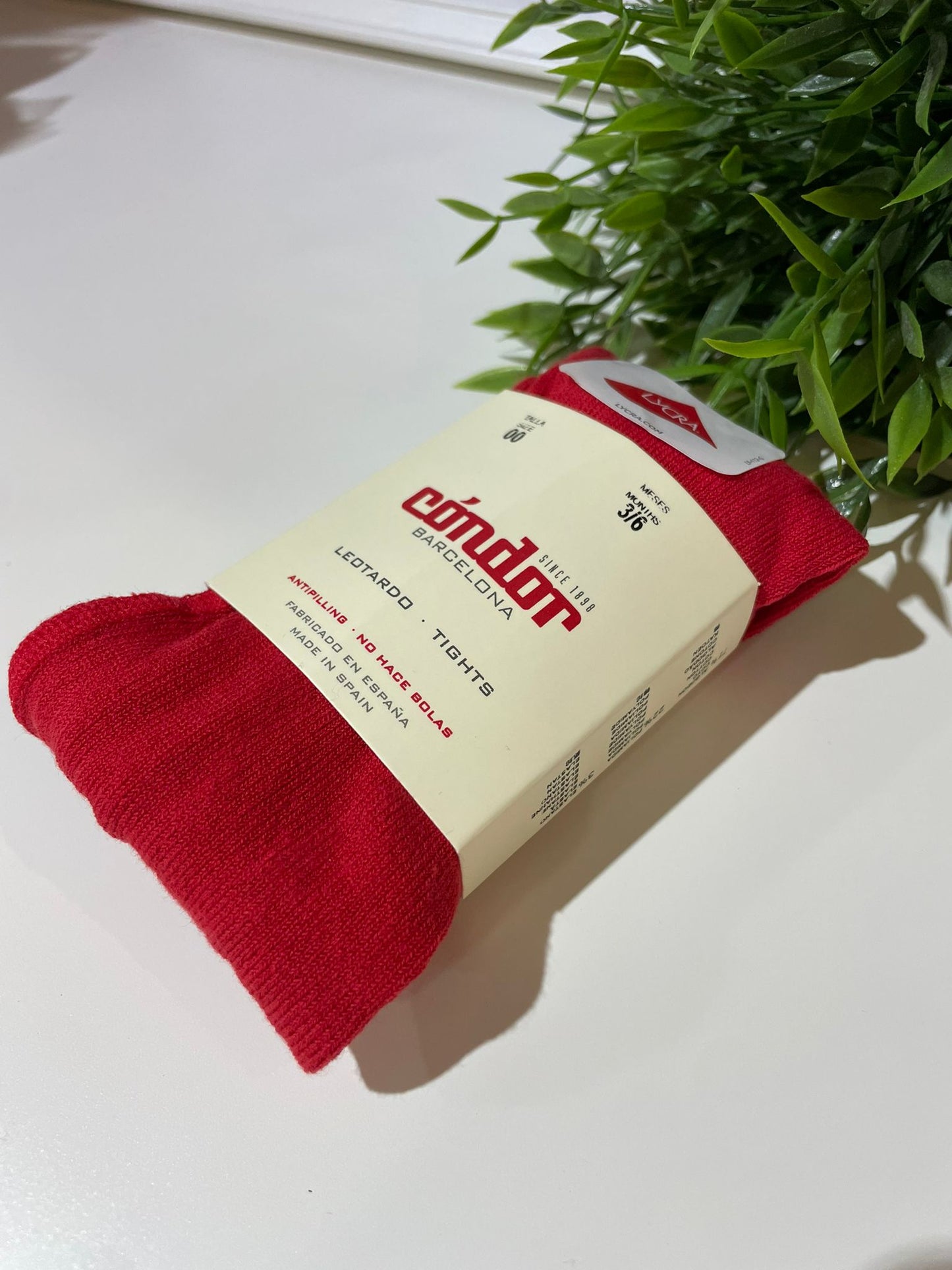 ❤️ Leotardos Cóndor Básicos Punto Liso Rojo | Tallas 000 a 16 años