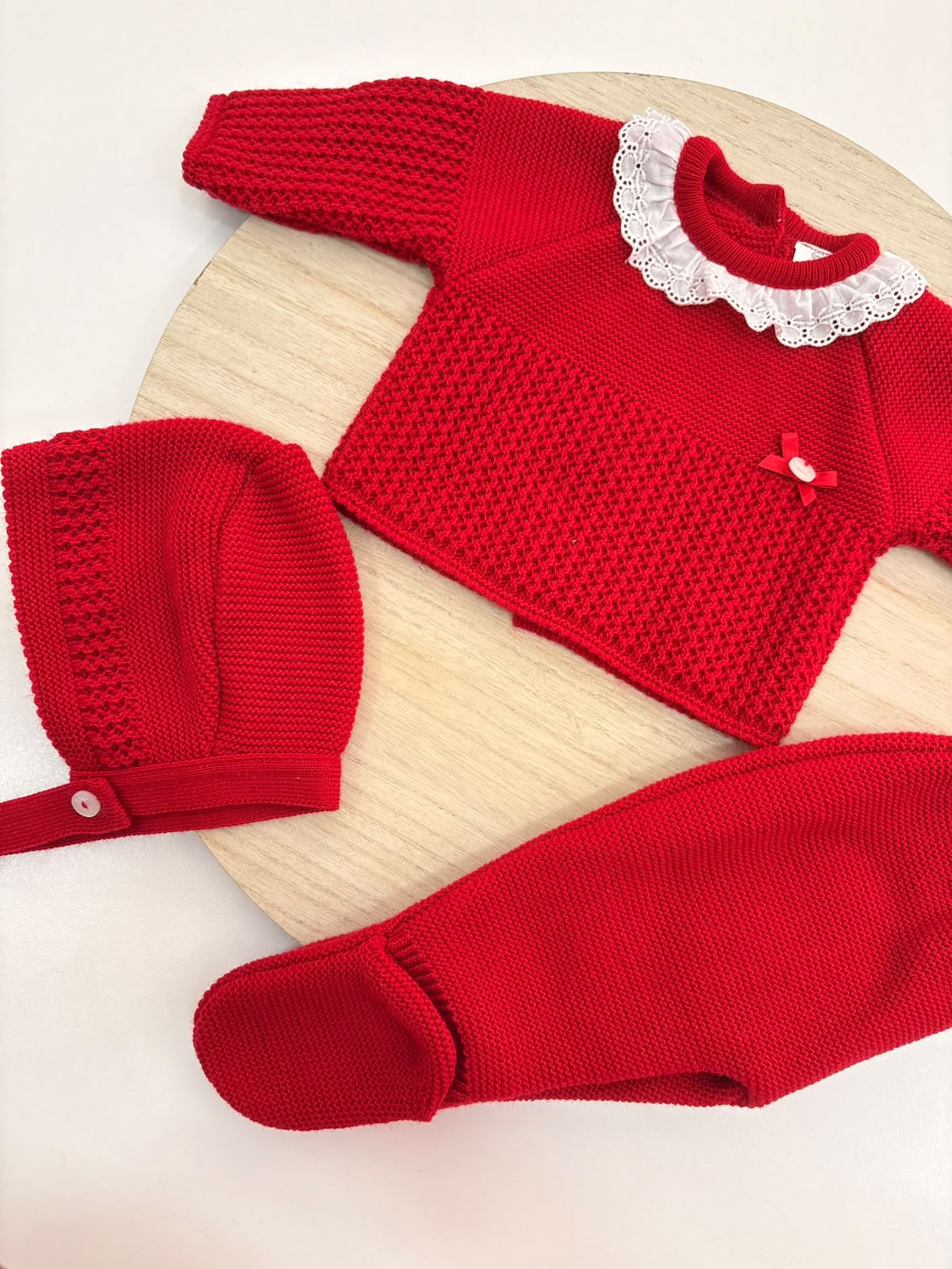 Conjunto de Primera Puesta para Bebé Rojo con Puntilla, Polaina y Capota | Siju Moda Infantil