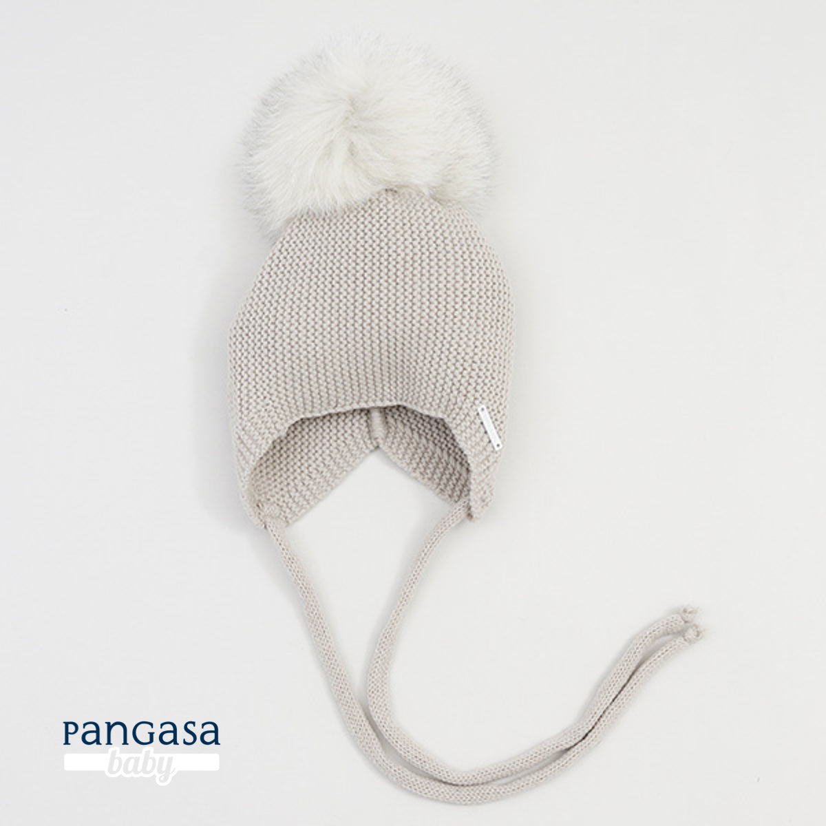 Gorro Orejero Aviador Arena Pangasa Baby 🏜️ 3-36M | Con pompón desmontable