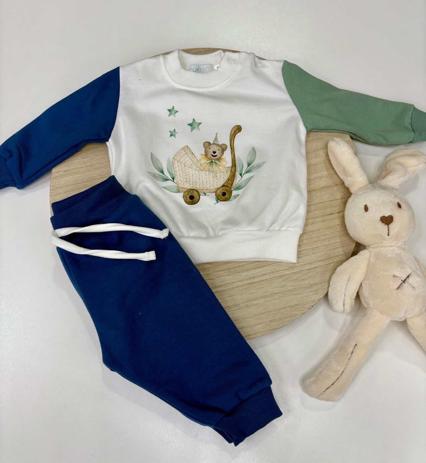 Chándal bebé bicolor con osito en carrito – Sudadera blanca y pantalón marino 6-48 meses