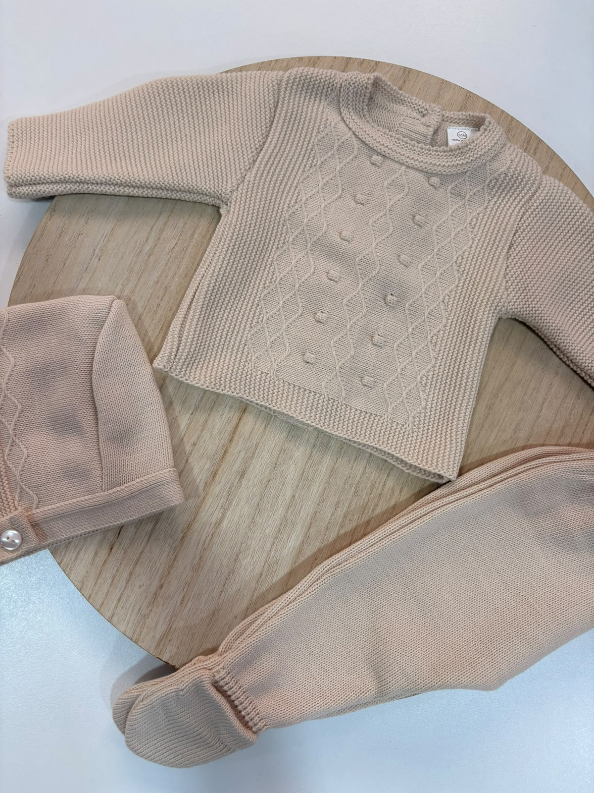 Conjunto de Primera Puesta Beige para Bebé | 00 a 6 Meses