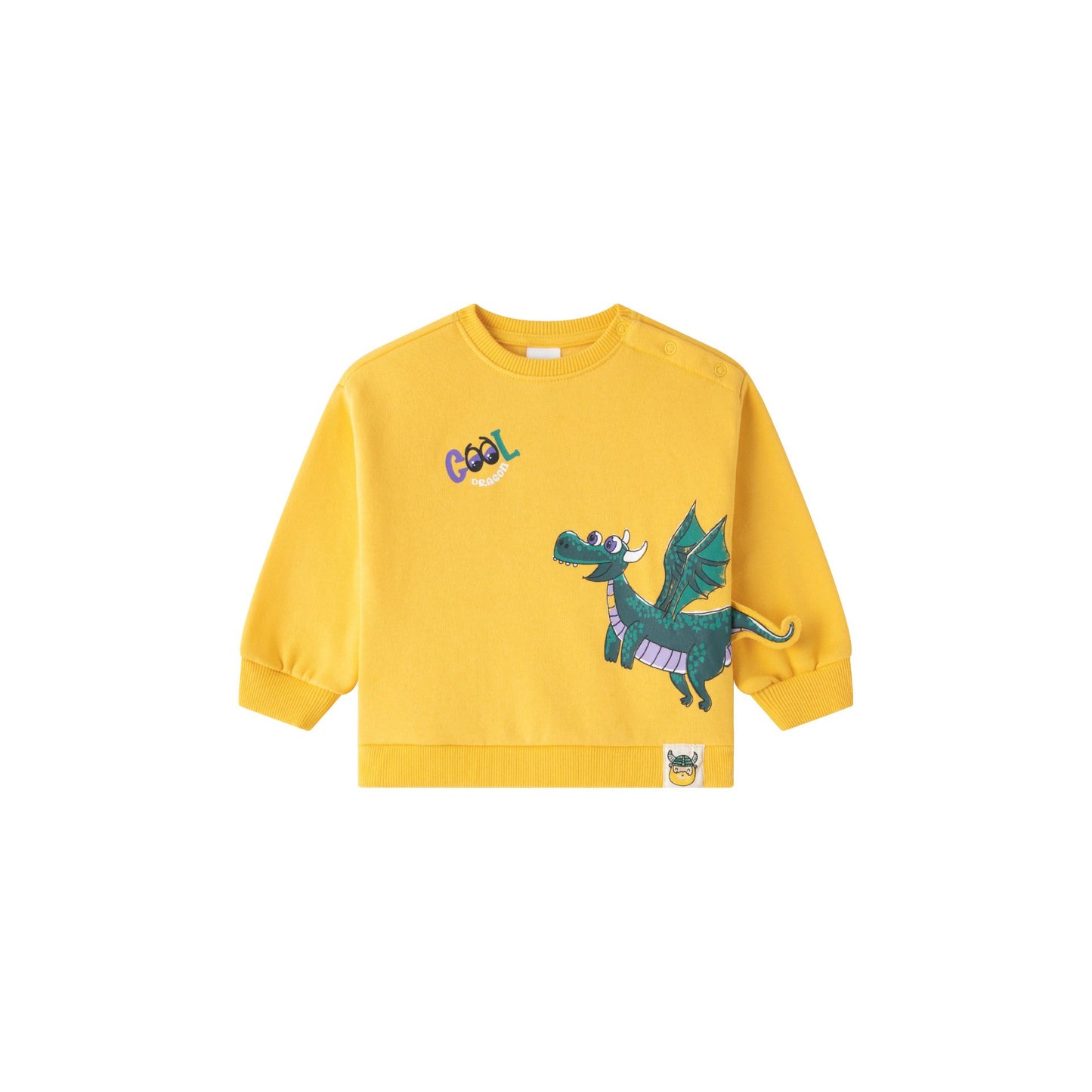Sudadera de bebe niño, cuello caja y hombros caídos. Felpa perchada. Gráfico imitando bolsillo frontal y de dragón estampado al agua, con cola en 3D. Etiqueta decorativa. Abertura de corchetes en hombro.