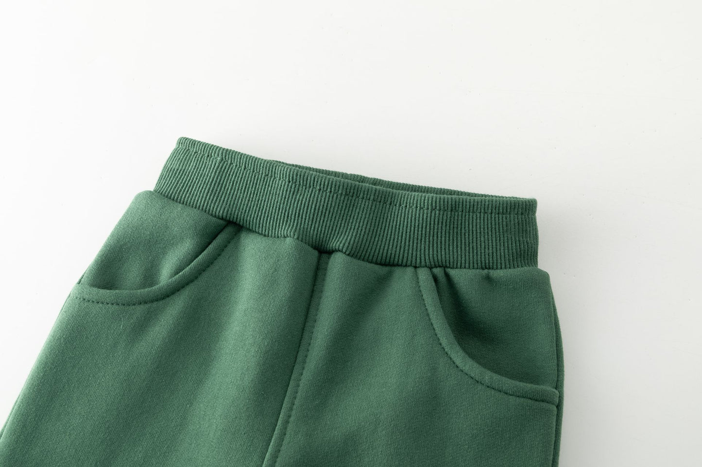 👶🦖 Pantalón deportivo afelpado bebé niño | Verde con detalle Dino | 6-24M - BBI65010