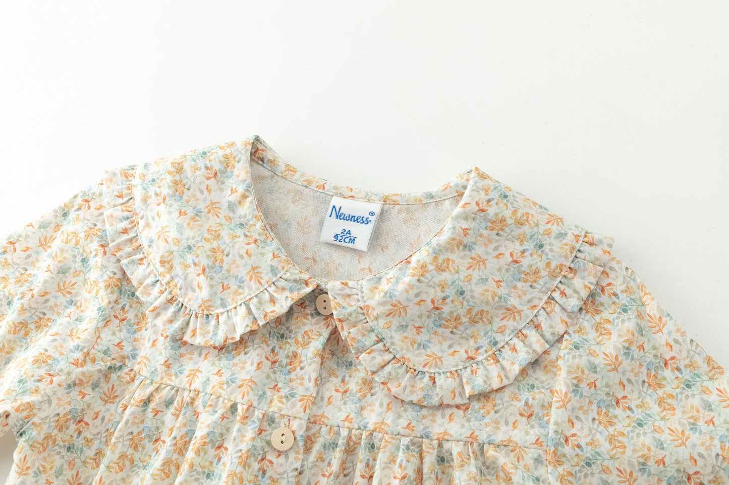 Blusa Manga Larga Niña – Cuello Peter Pan y Botones Delanteros (2-6 años) 🌸