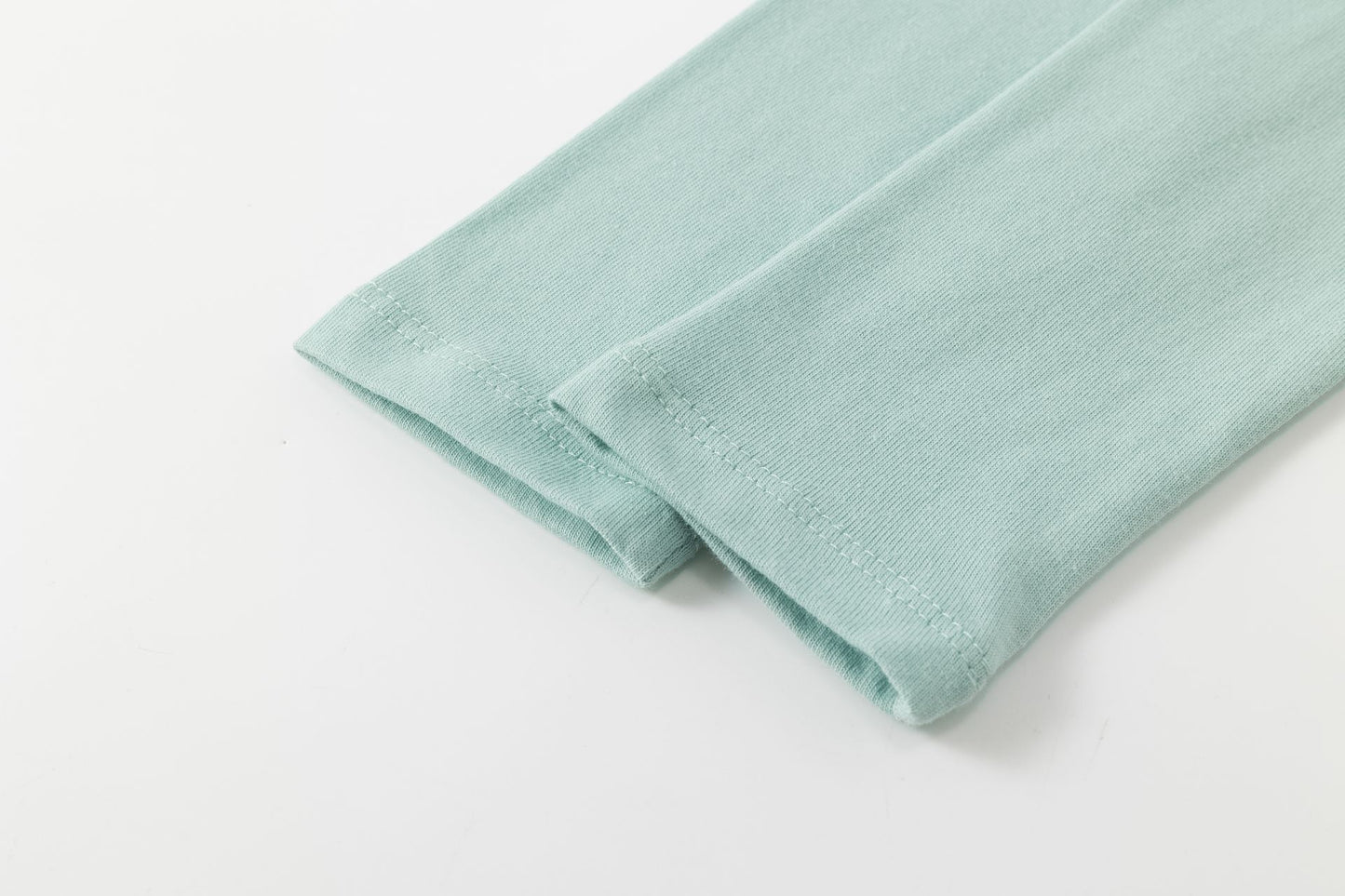 Camiseta niño manga larga verde con gráfico de ositos | 2-6 años