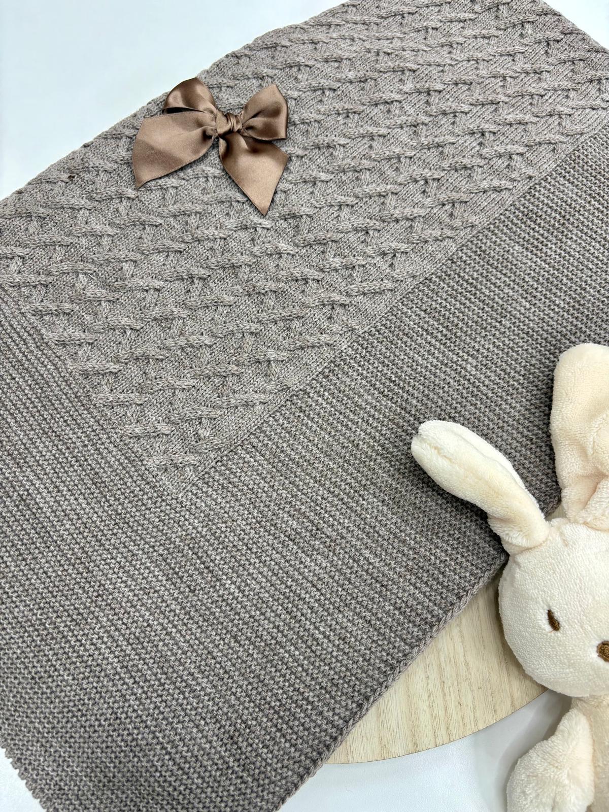 Toquilla Bebé Topo con Lazo – Suave y Toquillas Bebé con Lazo – Colores Topo, Crudo, Gris, Rosa Palo, Rosa Bebé y Lila