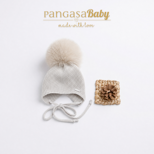 Gorro Orejero Aviador Camel Pangasa Baby 🐻 3-36M | Con pompón desmontable