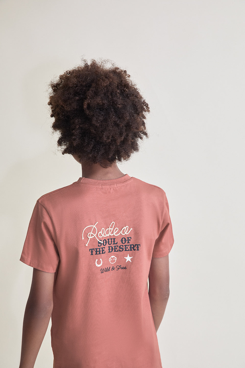 Camiseta Niño Básica Color Coral 2 a 16 Años – Colección Verano
