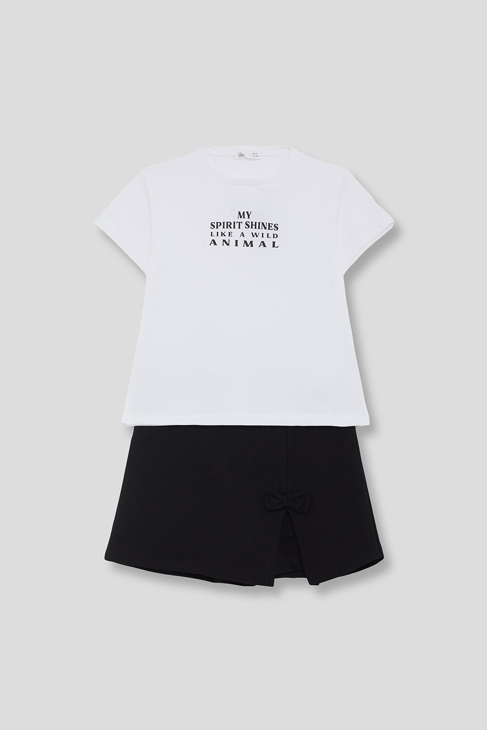 Conjunto Niña Camiseta Blanca y Falda Negra 2 a 16 Años – Colección Verano