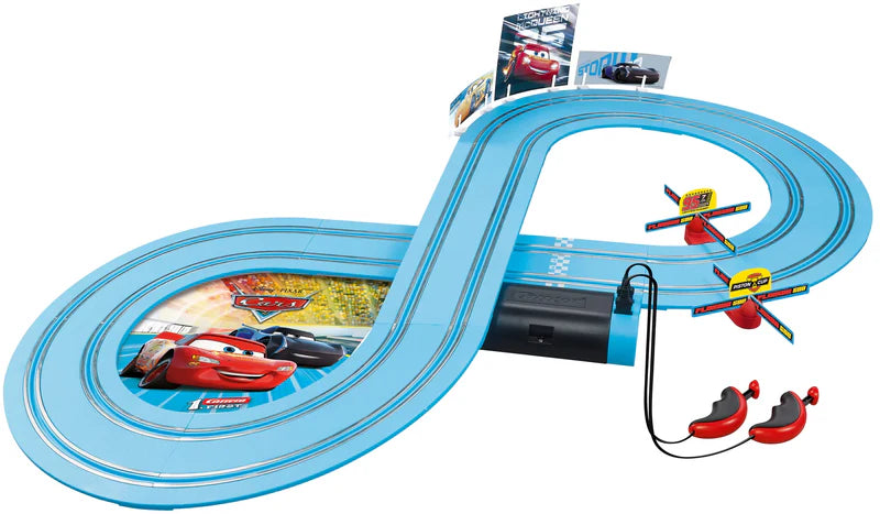 Circuito Cars Disney-Pixar – Duelo Rayo McQueen vs Jackson Storm