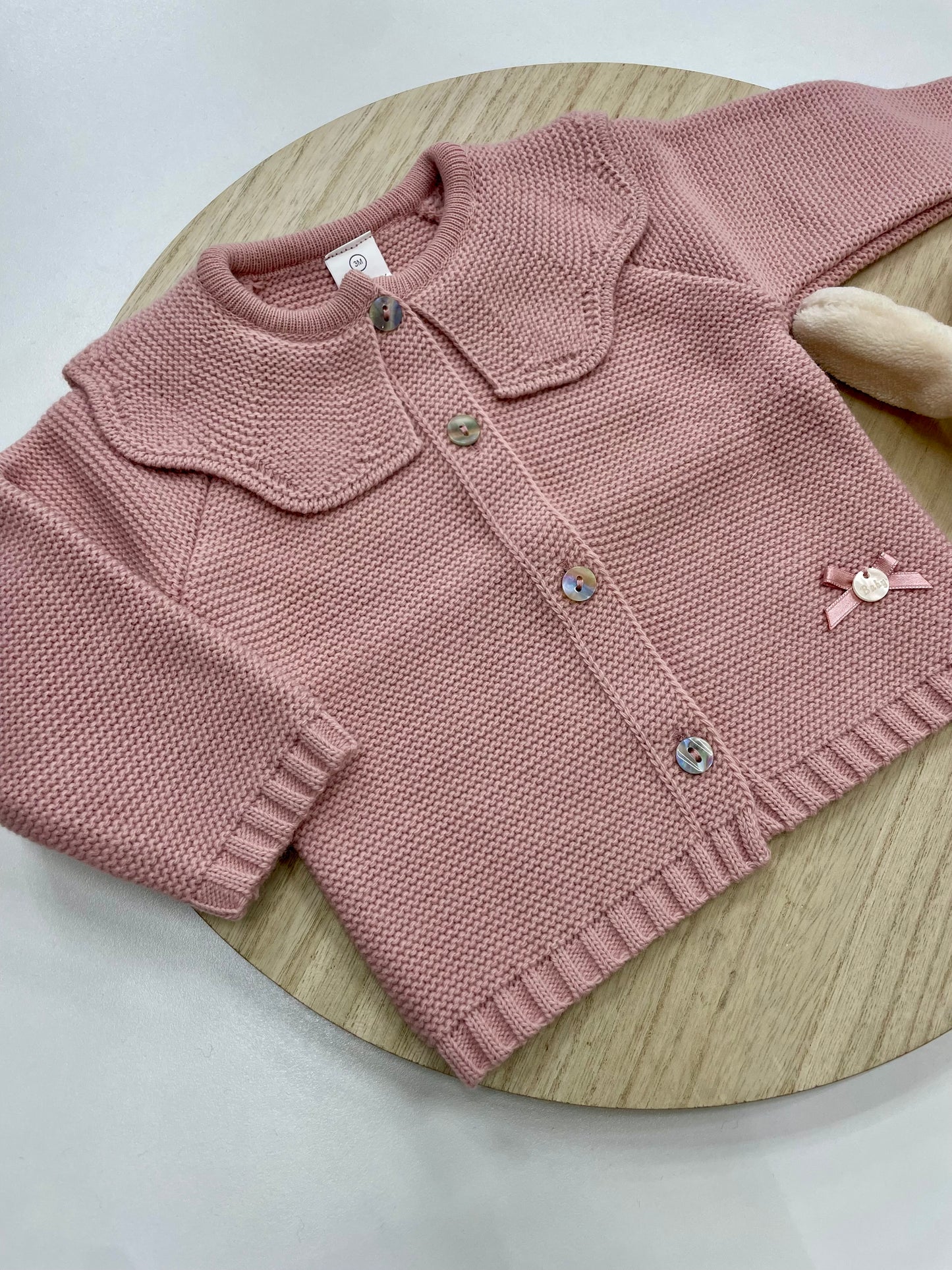 Chaqueta bebé lana rosa empolvado con cuello volante | Tallas 1-24 meses