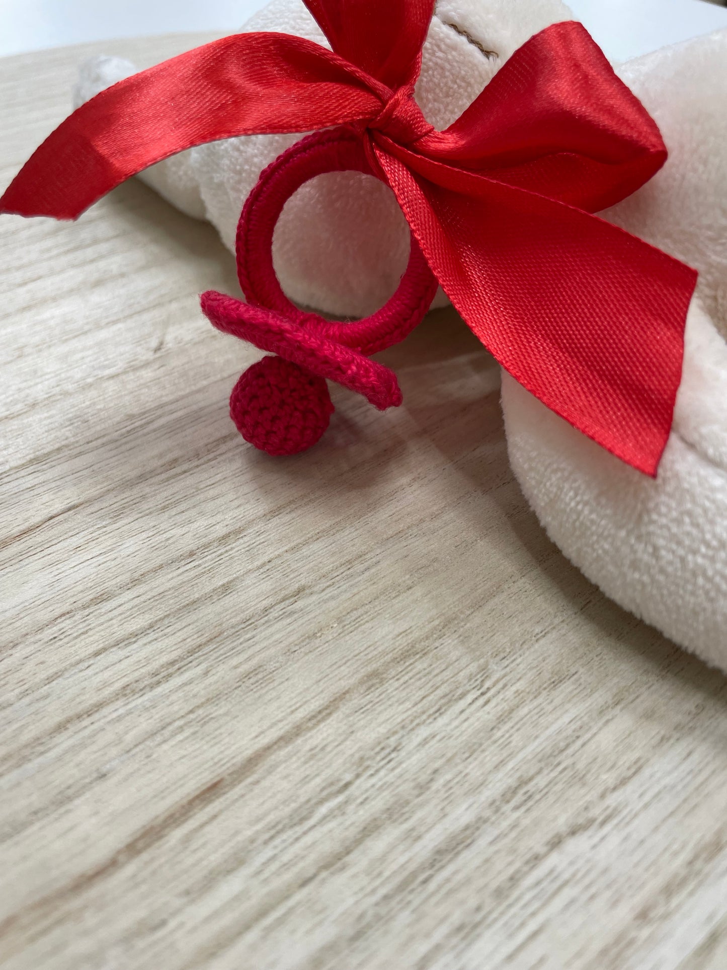 Chupetero de Ganchillo Buena Suerte | Hecho a Mano para Bebé