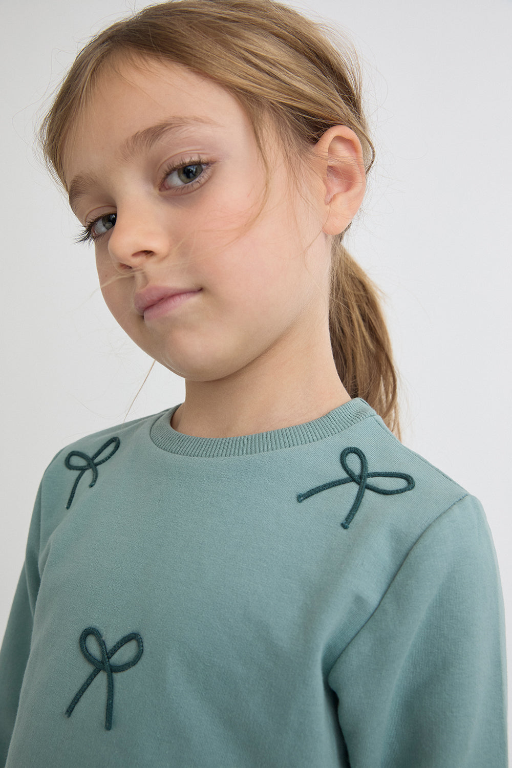 Sudadera Bebé Niña Azul Verdoso con Lazos y Volante | 363024