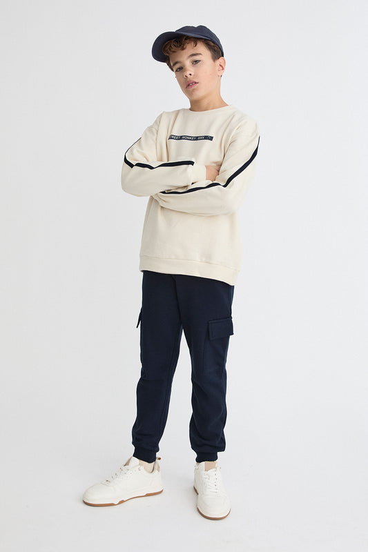 Conjunto Niño Sudadera Crudo y Pantalón Cargo Azul Marino Street Monkey | Siju