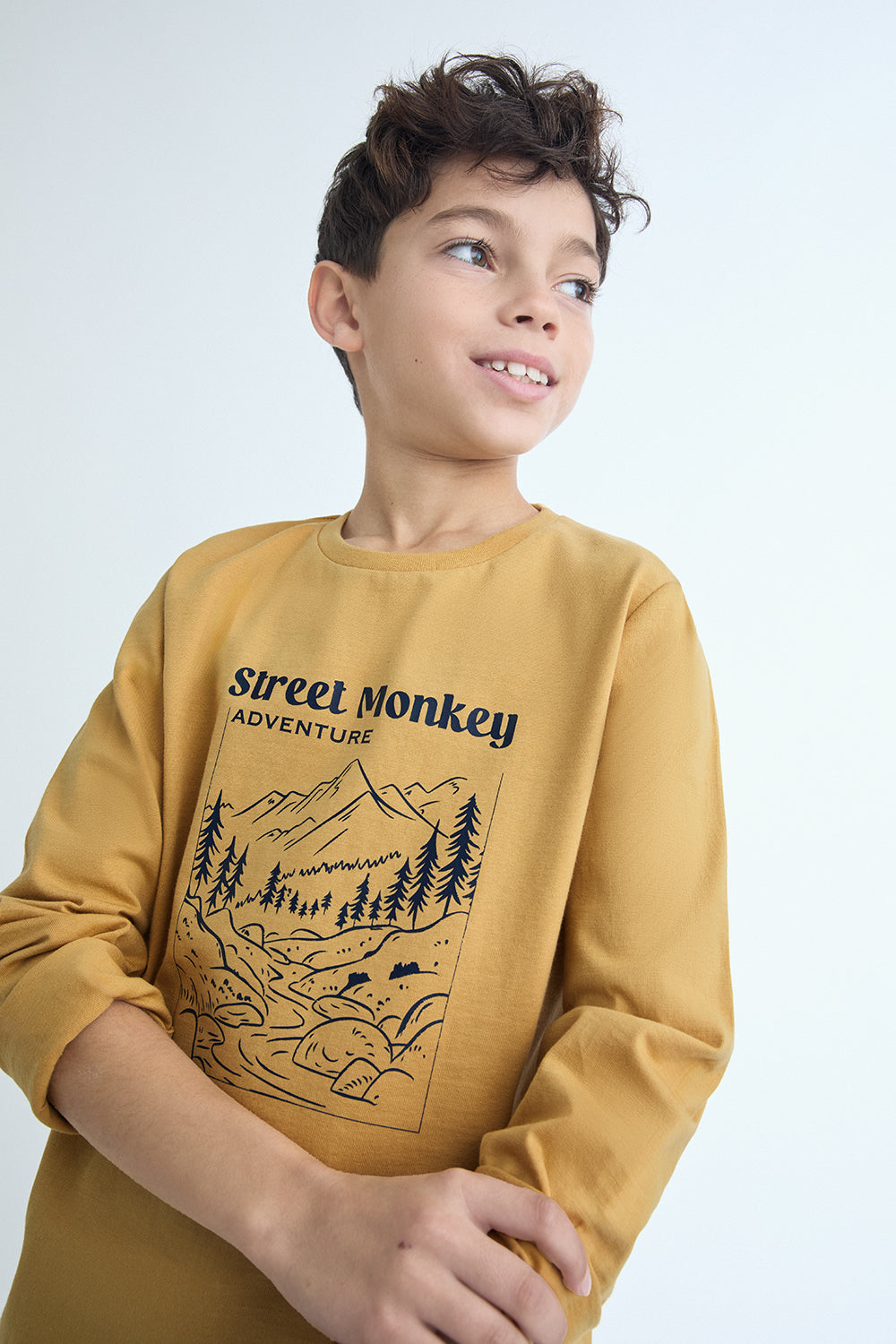 Camiseta Niño Manga Larga Mostaza Adventure Street Monkey | Siju Moda Infantil