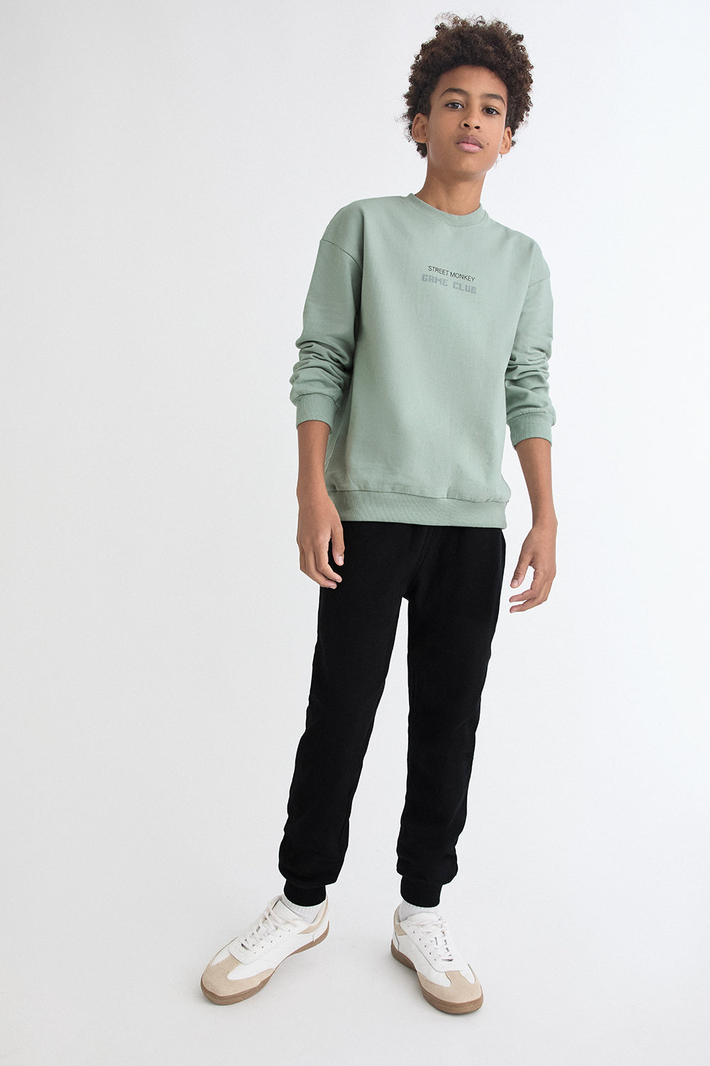 Conjunto Niño Sudadera Verde Claro y Pantalón Negro Street Monkey | Siju Moda Infantil