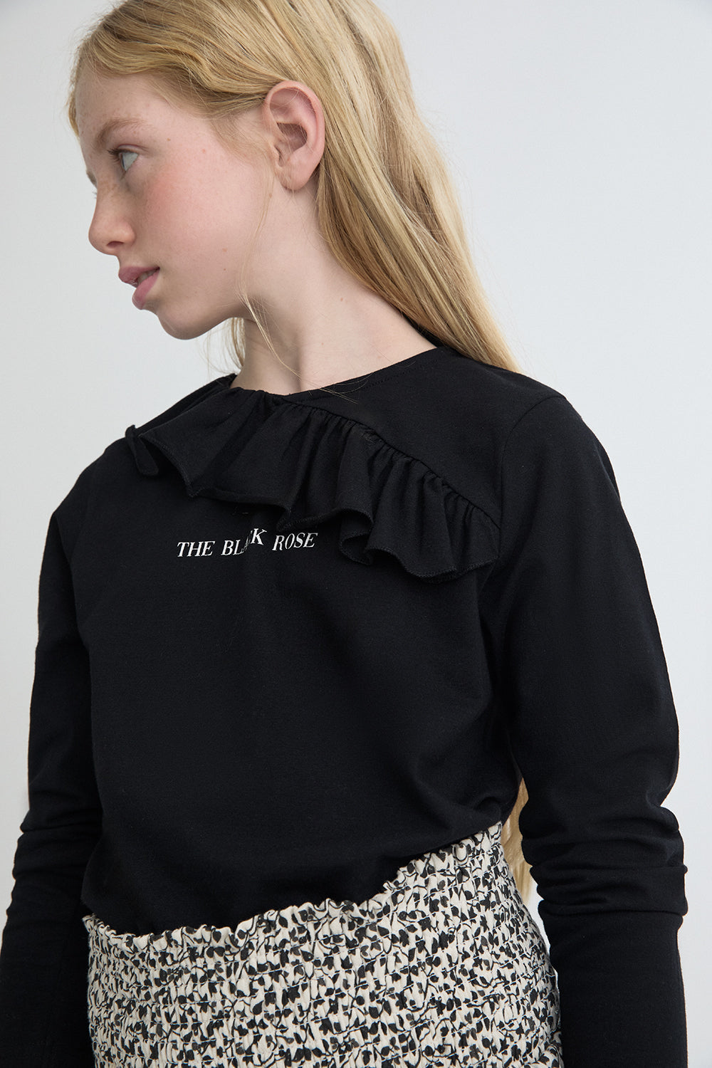 Camiseta Niña Negra con Volante “The Black Rose” | Ref. 364046 | Siju Moda Infantil