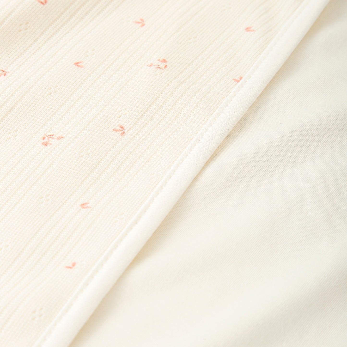 Arrullo calado Familia Ramas Babidu para recién nacido – Manta primera puesta canastilla