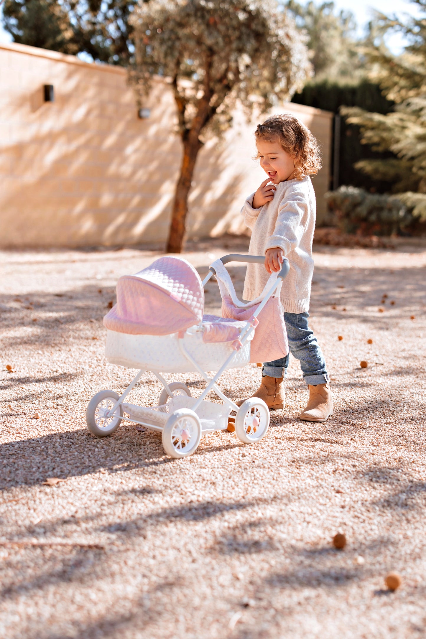 Coche Capota Universe con bolso – Carrito para muñecas Arias