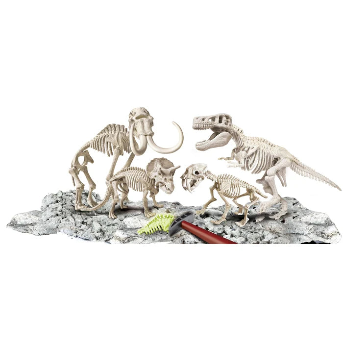 Arqueojugando Depredadores y Presas – Excavación y Esqueletos Fosforescentes 7+ | Clementoni