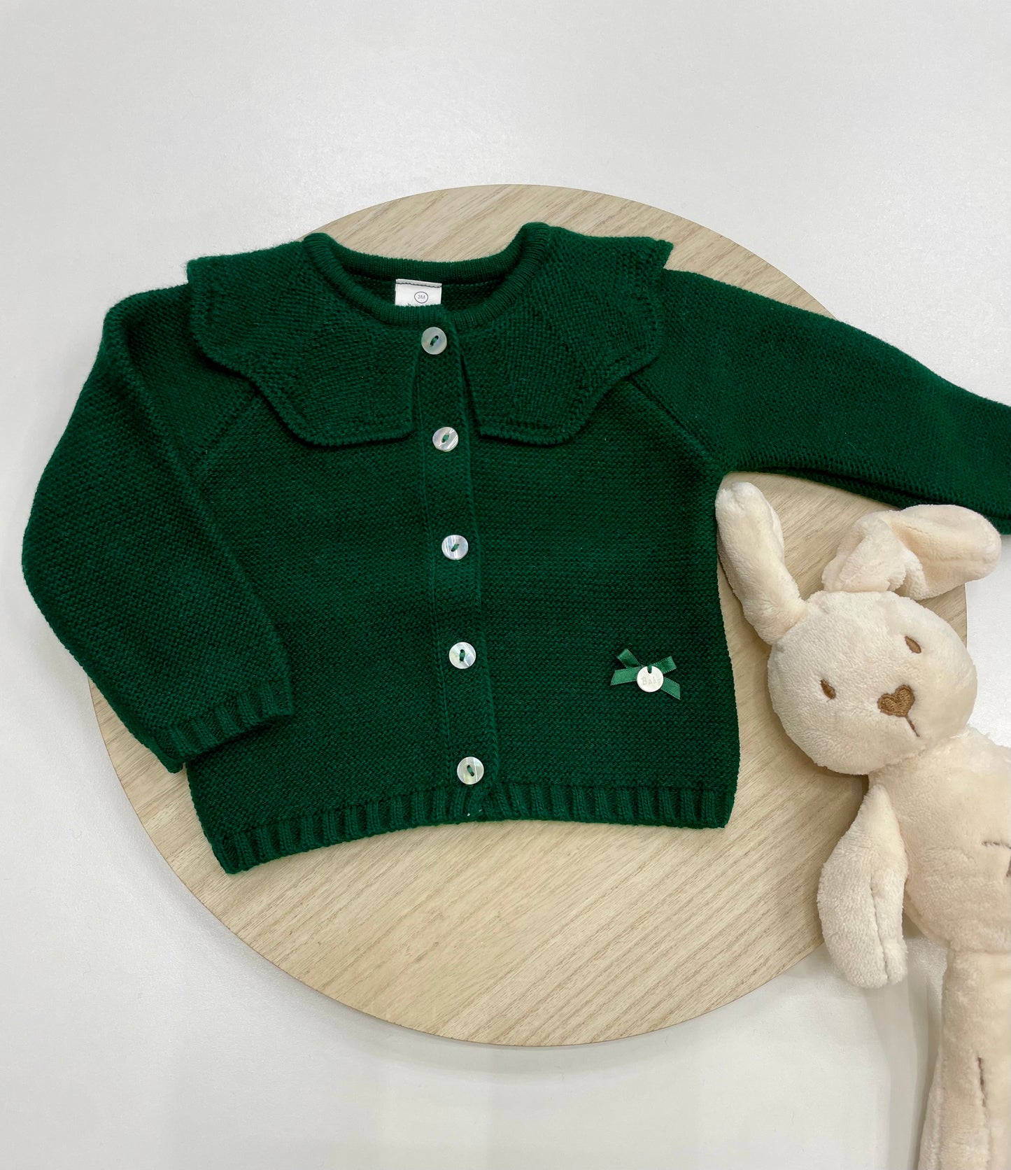 Chaqueta bebé lana verde con cuello volante | Tallas 1-24 meses