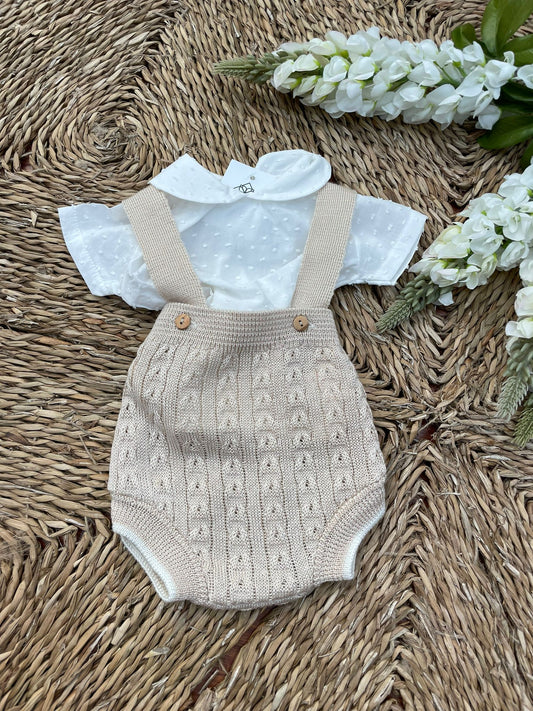 Conjunto de hilo peto en olor beige y camisa blanca para bebe primeras puestas 1-12 meses