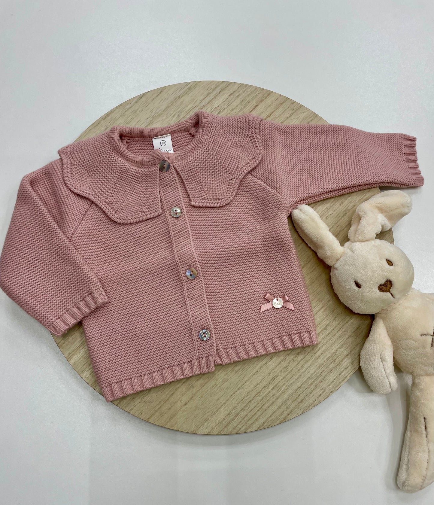 Chaqueta bebé lana rosa empolvado con cuello volante | Tallas 1-24 meses