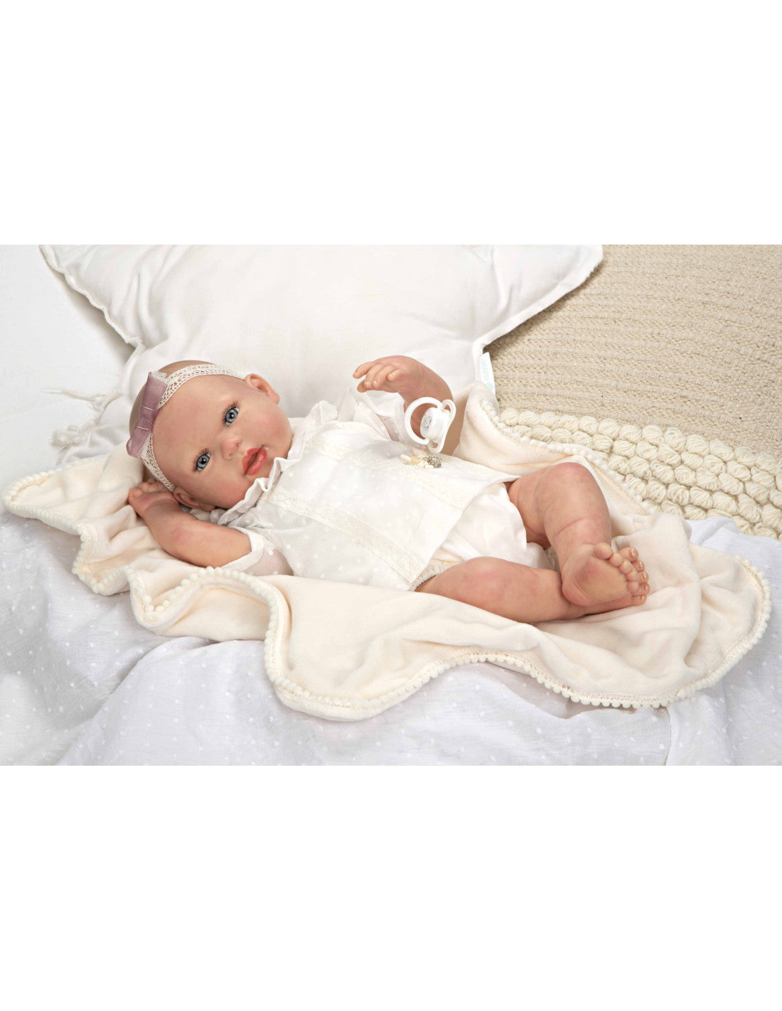 Muñeca Reborn Delia con Manta y Pelo Decorado – 45 cm | Arias 9816