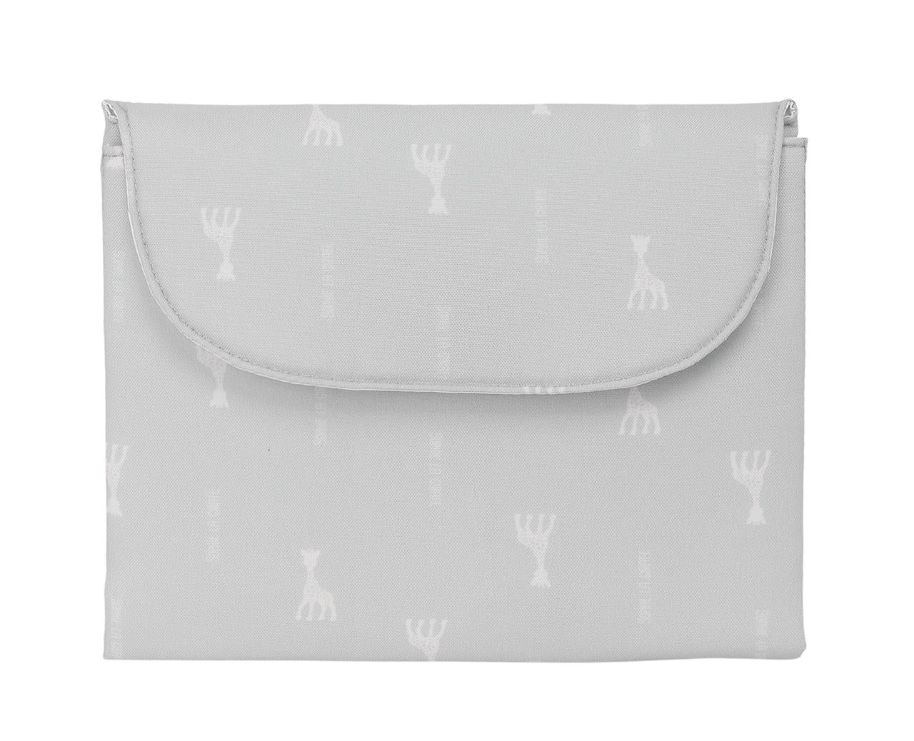 Cambiador de Bebé Plegable Repelente al Agua Sophie La Girafe Mum | 40 x 50 cm