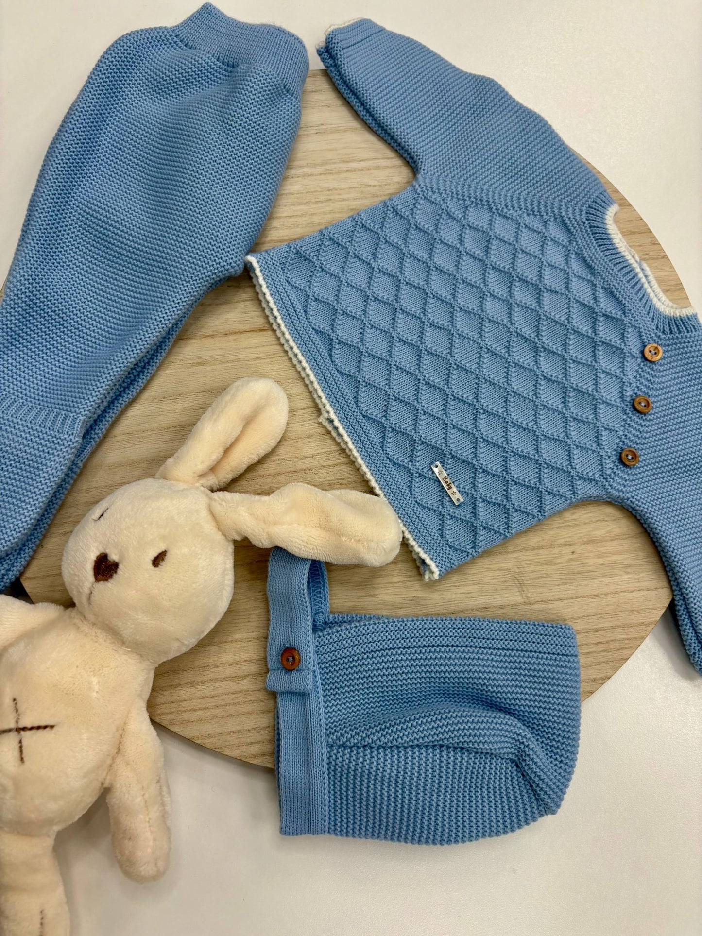 Conjunto primera puesta bebé 3 piezas con capota y botones laterales – 00 prematuro a 6 meses